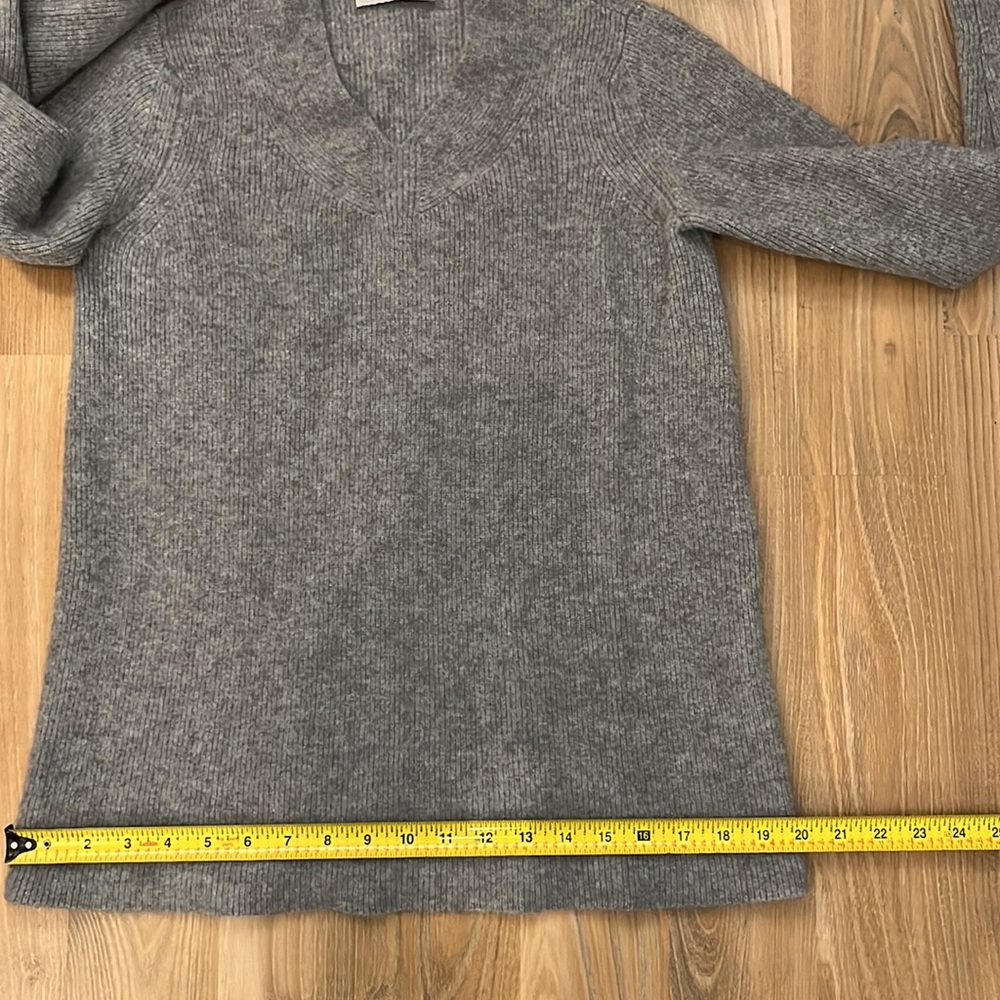 Cashmere sweater - Picture 10 of 10